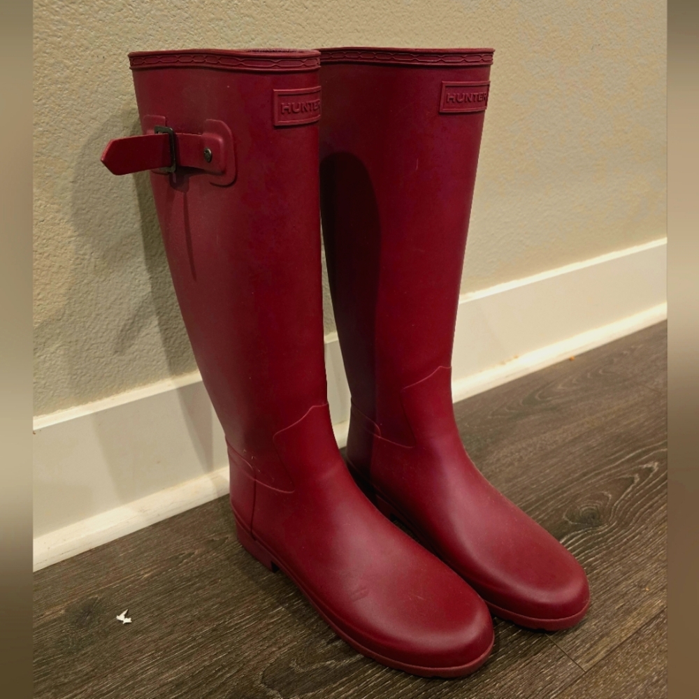 Hunter rain boots narrow size 38(US 7) womens